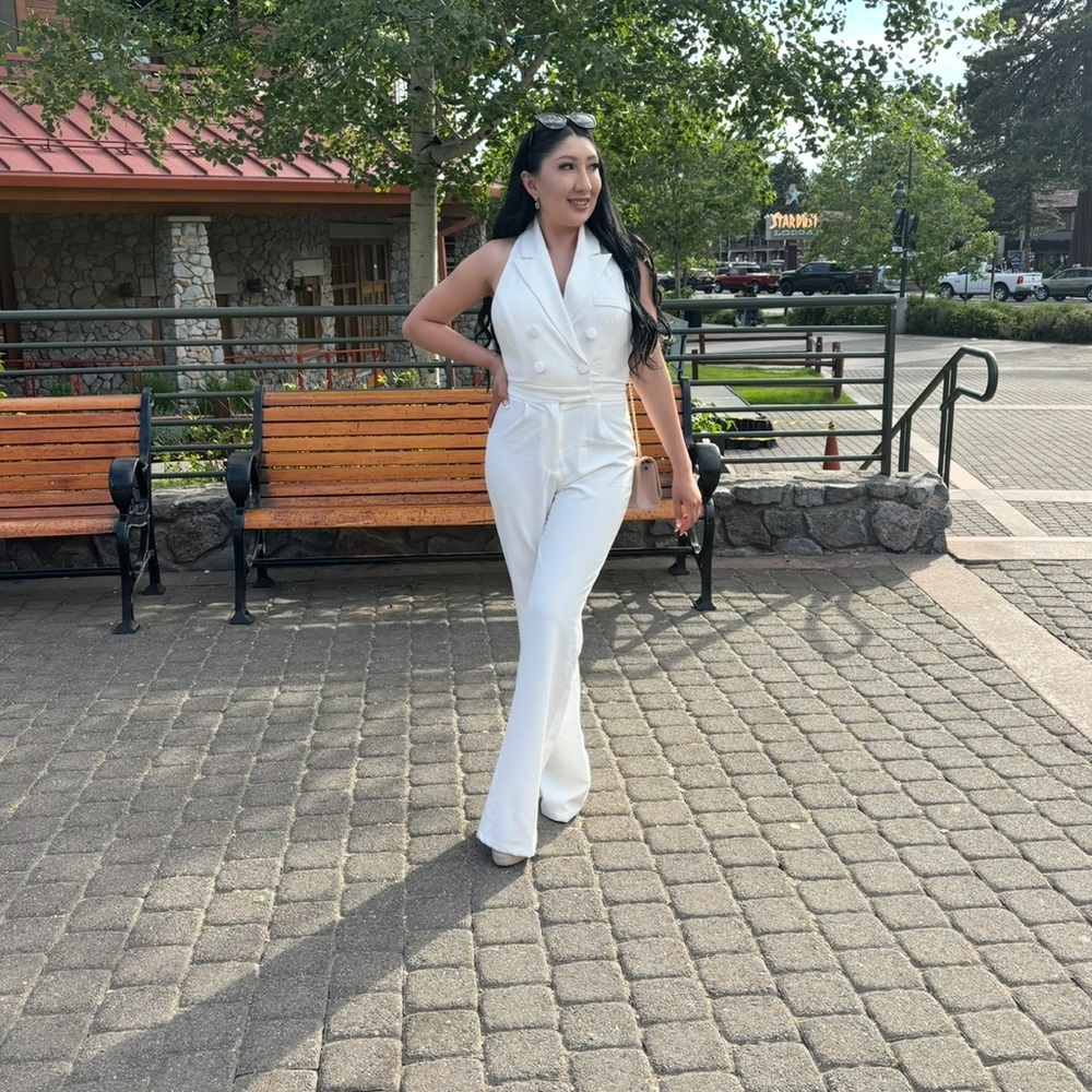 White Sleeveless Double-Breasted Jumpsuit for Women